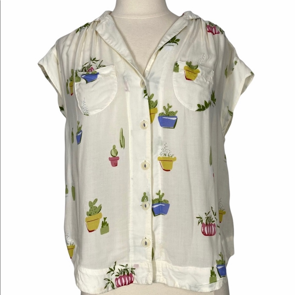 Maeve from Anthropologie Cactus Blouse Medium